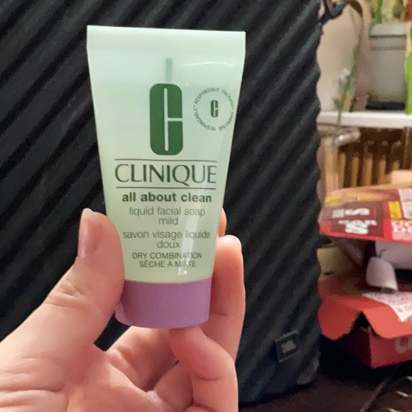 Clinique: all about clean liquid facial mild soap - Picture 2 of 3